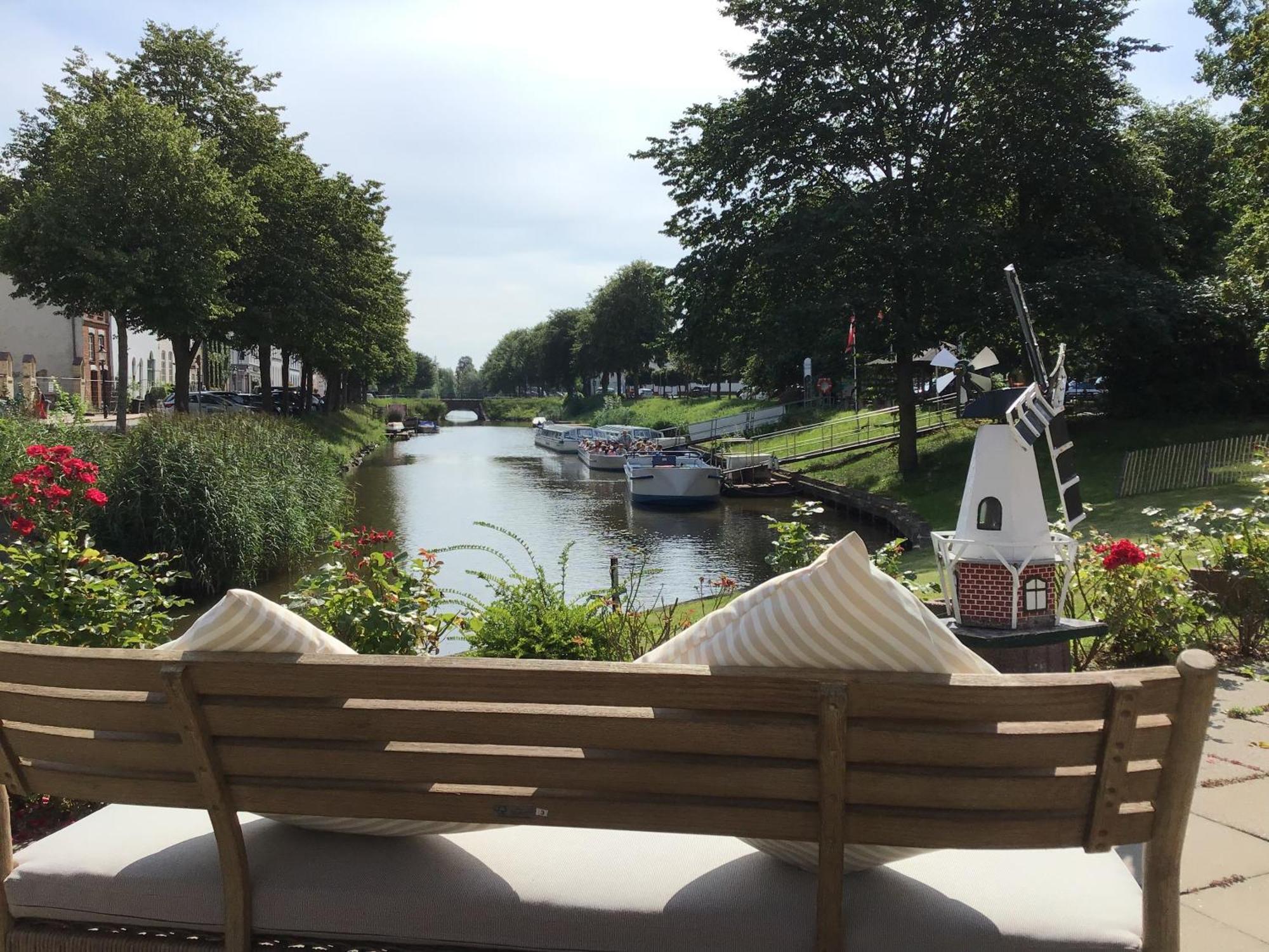 Hoffmanns Holsteinisches Haus Hotel Frederiksstad Eksteriør billede